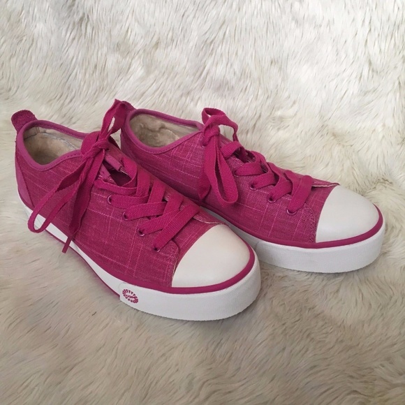 ugg pink sneakers